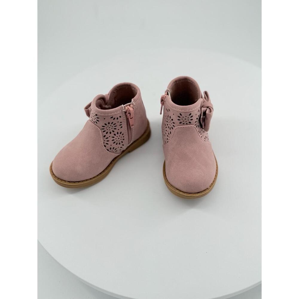 NWT Girls Toddler Shoe Size 5 Pink Ankle Bootie Suede Bow Perforated Pattern - Picture 5 of 13